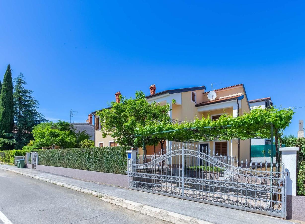 Rino Apartment Poreč Exterior foto